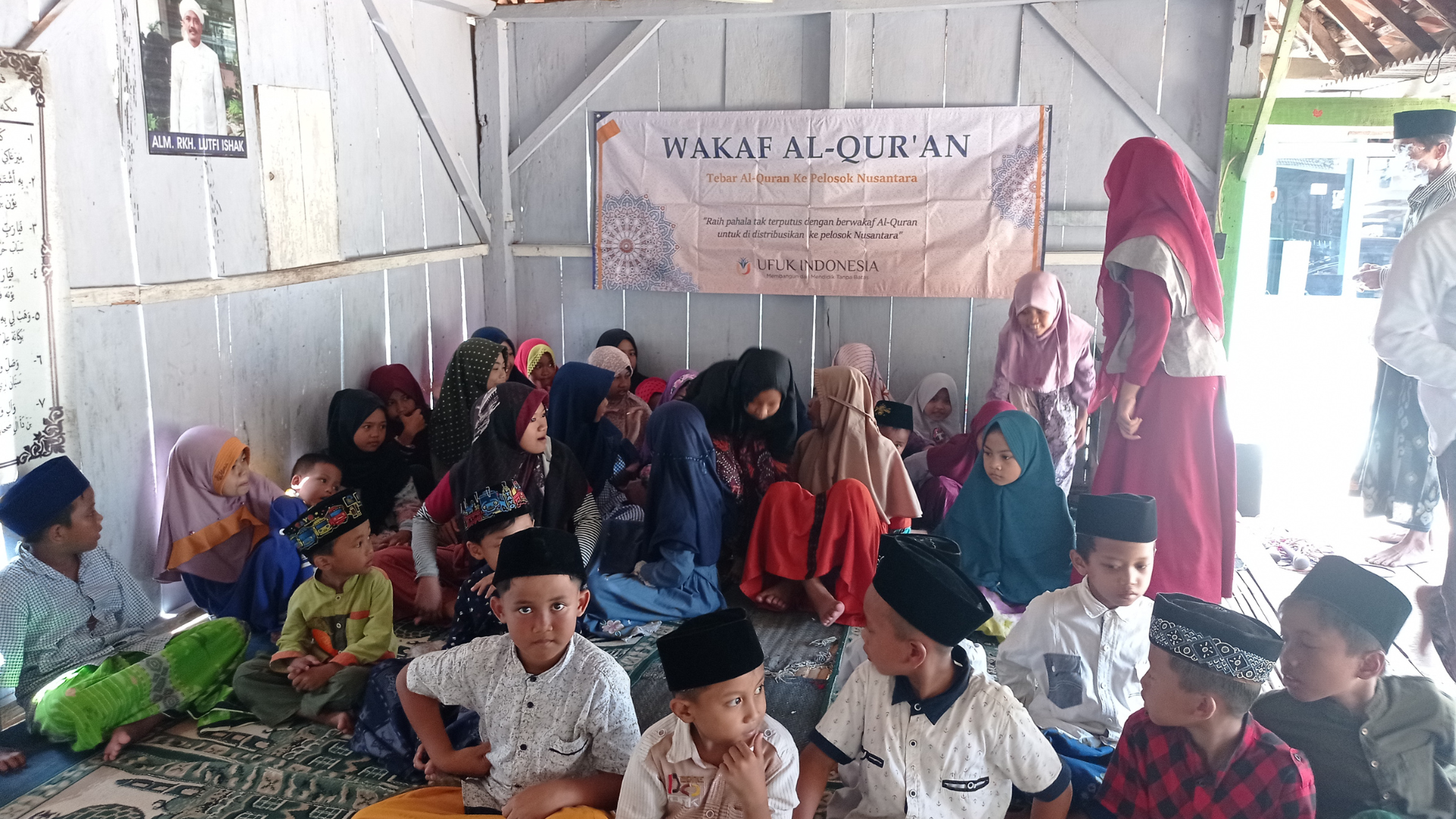 Kegiatan Distribusi Al-Quran 15