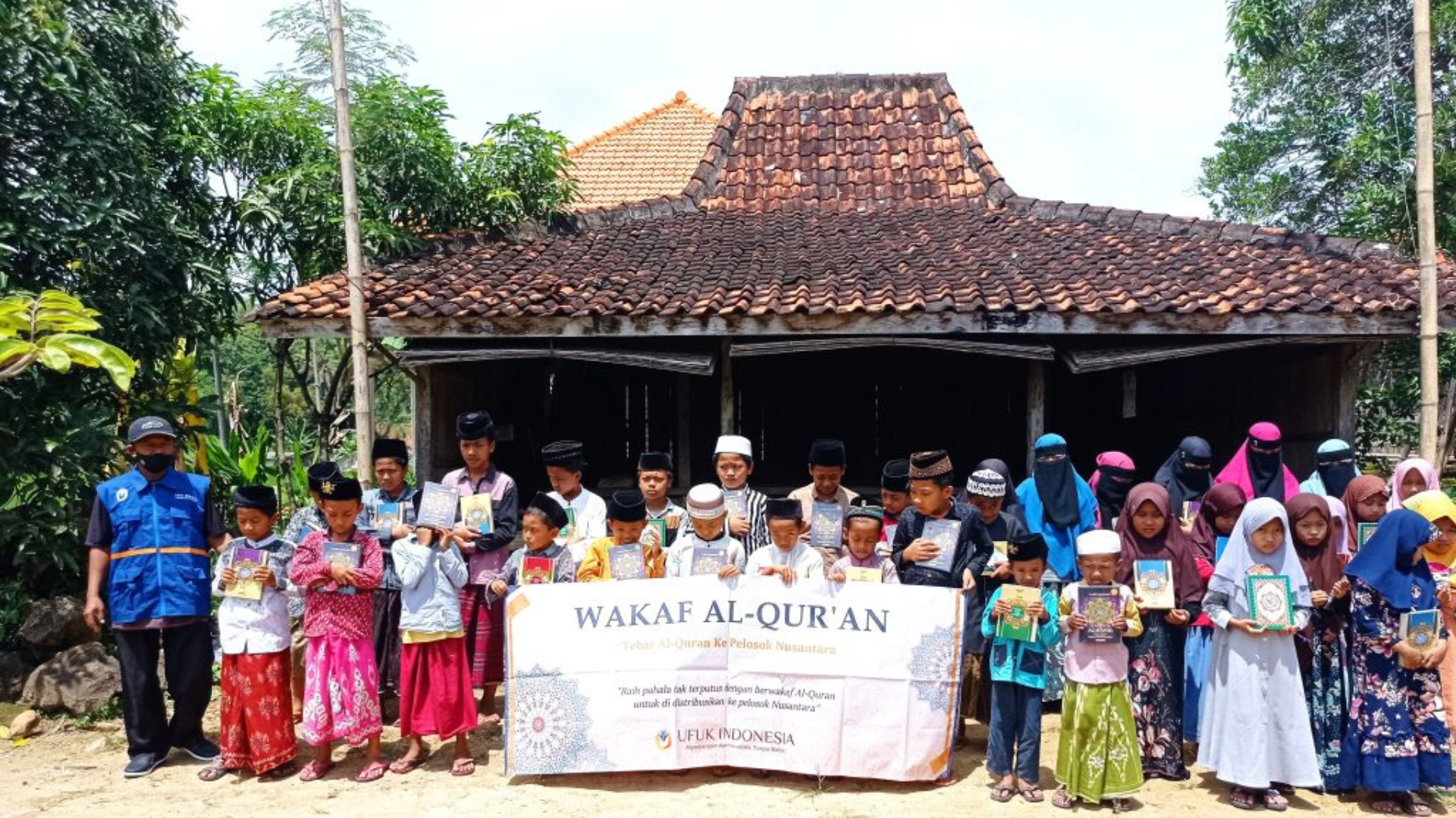 Kegiatan Distribusi Al-Quran 9